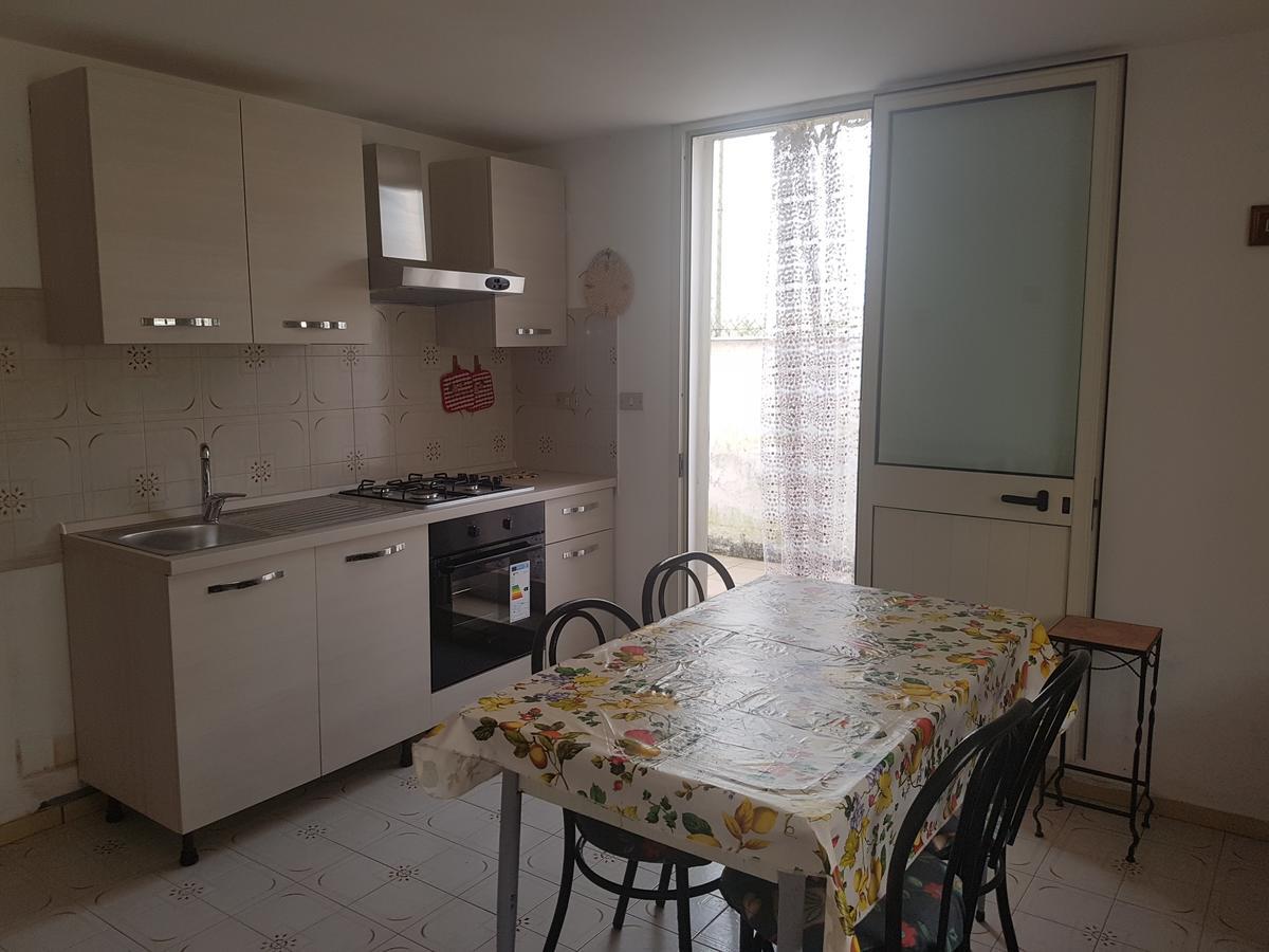 Ws Economy Rooms & Apartment กัลลีโปลี ภายนอก รูปภาพ