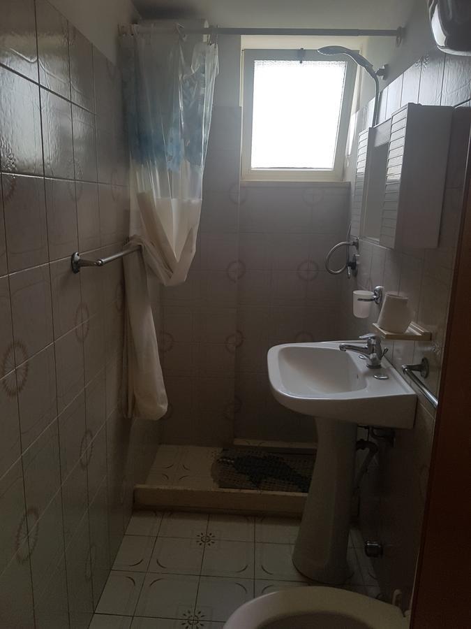 Ws Economy Rooms & Apartment กัลลีโปลี ภายนอก รูปภาพ